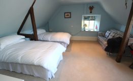 271bedroom-5-resize-1