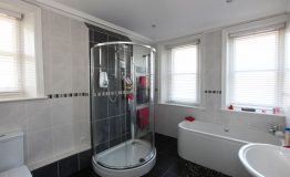 304bathroom-2-resize-1