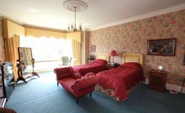 304bedroom-resize-1