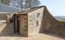 Thunderbox-shed-resize